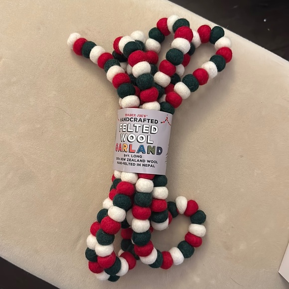 Holiday Trader Joes Felted Wool Garland Poshmark
